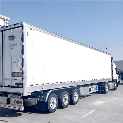 Šaldytuvo puspriekabės kėbulas